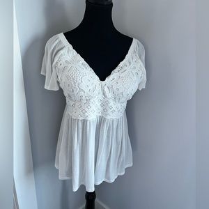 Beautiful, sexy, flowy shirt